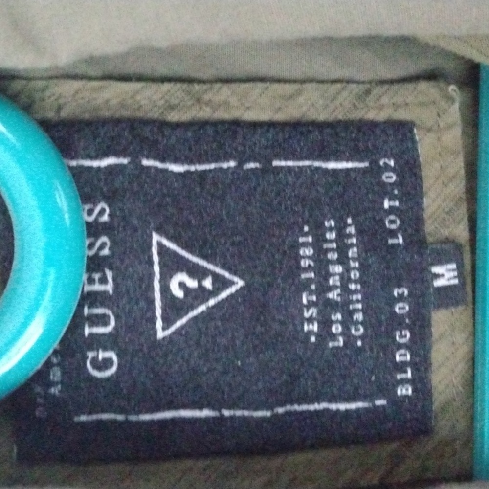 Men's GUESS button down SS mens Size Medium Slim Fit Shirt in Military Green - Picture 2 of 9